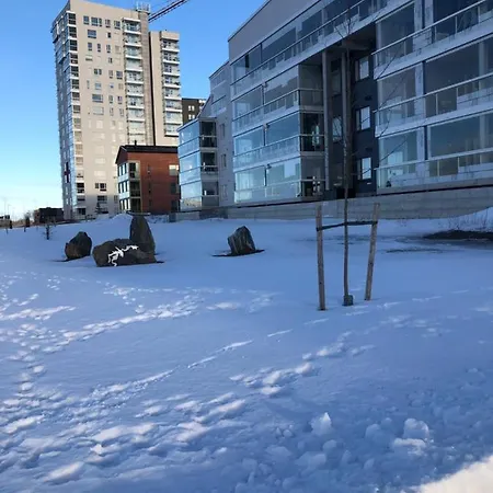 2 Rooms, In Front Of The Sea, Free Parking * Uleåborg