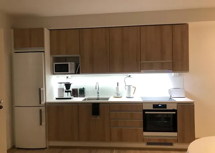 2 Rooms, In Front Of The Sea, Free Parking *