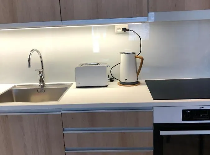 Daire 2 Rooms, In Front Of The Sea, Free Parking